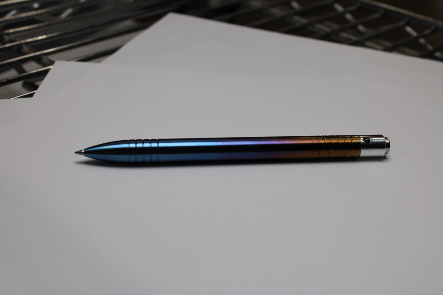 40 Clipless Click Pen x KVR Finishing - 6Al-4V Titanium - 6061 Aluminum Mechanism - Round Nose - Grip Lines - Pentel EnerGel