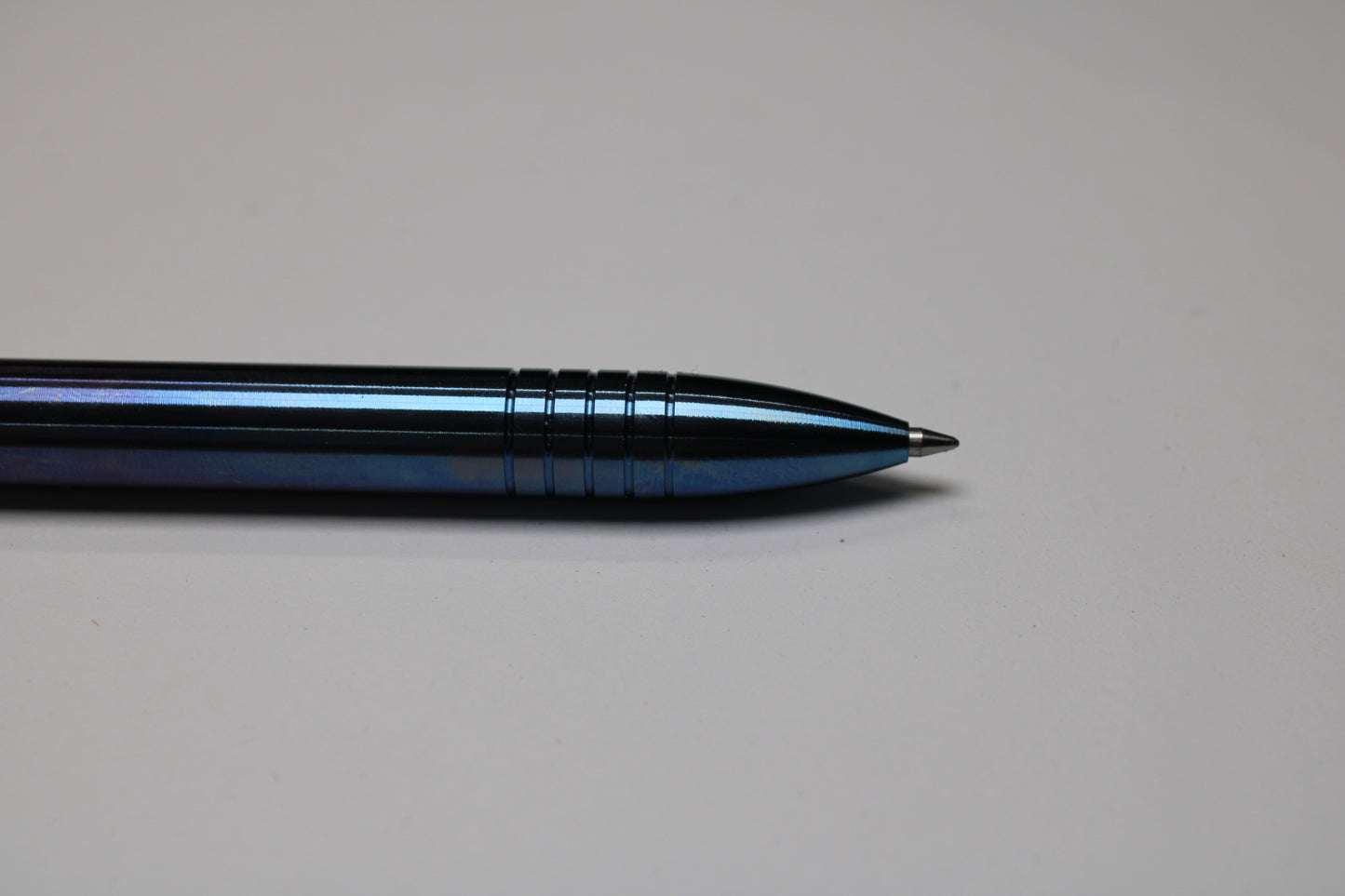 40 Clipless Click Pen x KVR Finishing - 6Al-4V Titanium - 6061 Aluminum Mechanism - Round Nose - Grip Lines - Pentel EnerGel